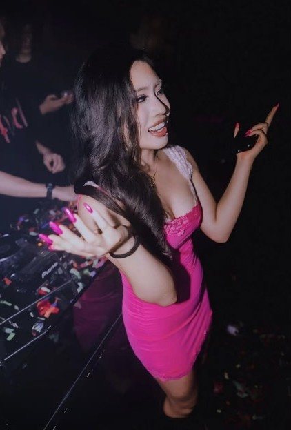 Le Baron Shanghai flyer