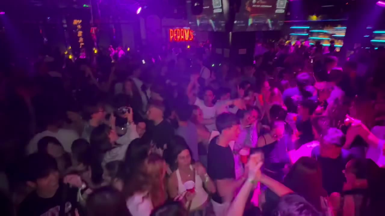 Neon Party at Perry's, a previous night